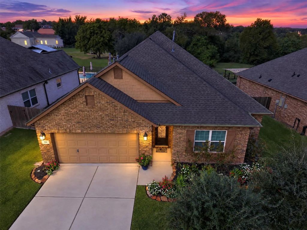 216 Racetrack Lane, Montgomery