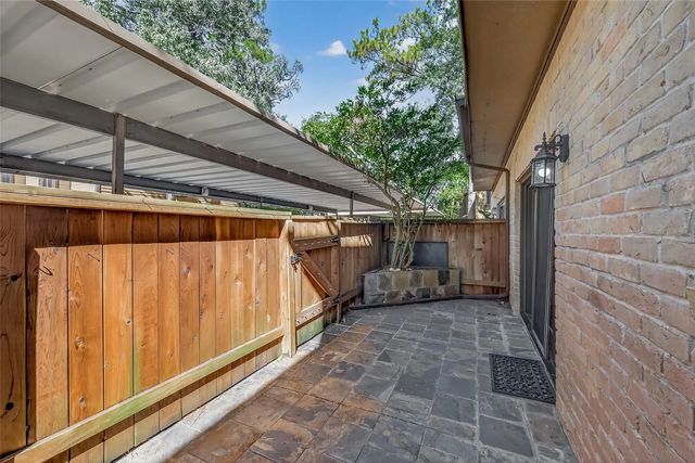 11711 Memorial Drive 13, Houston
