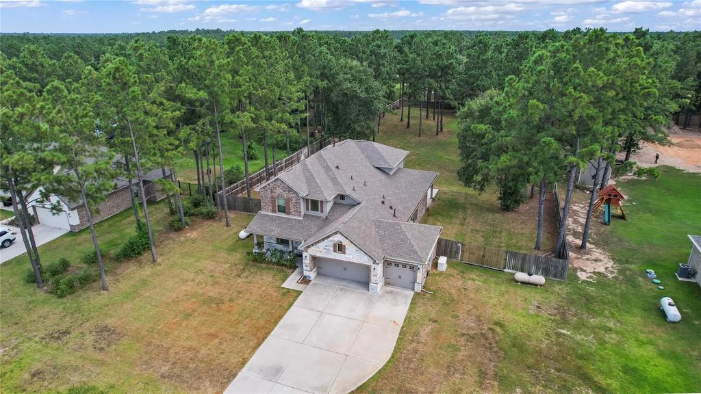 16532 Aransas Street, Conroe