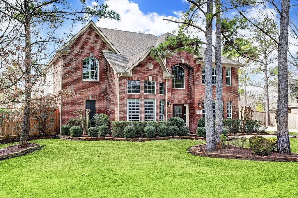402 Trail View Way, Friendswood