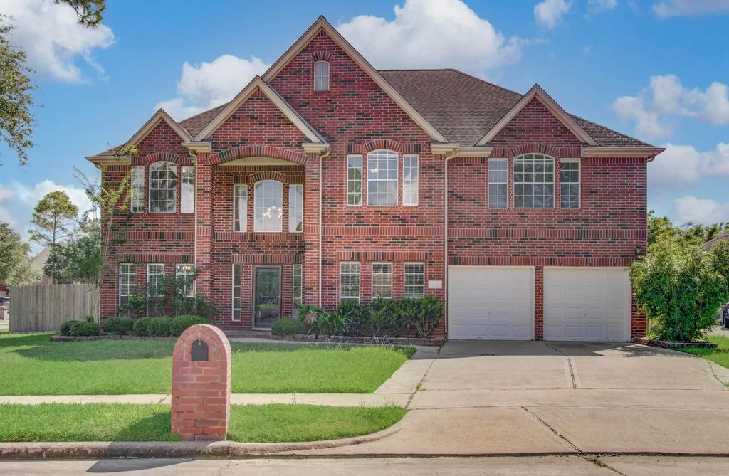1402 Pine Knot Court, Pearland