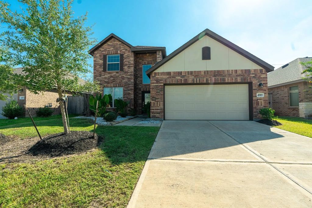 4919 Lenox Grove Lane, Fresno