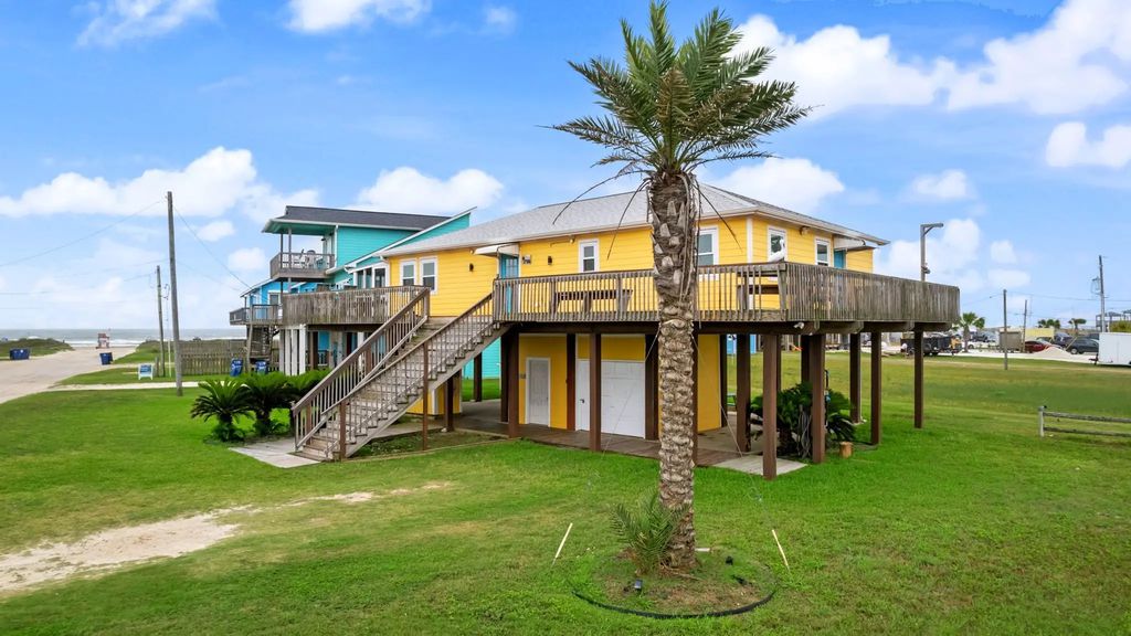 125 Bay Avenue, Surfside Beach