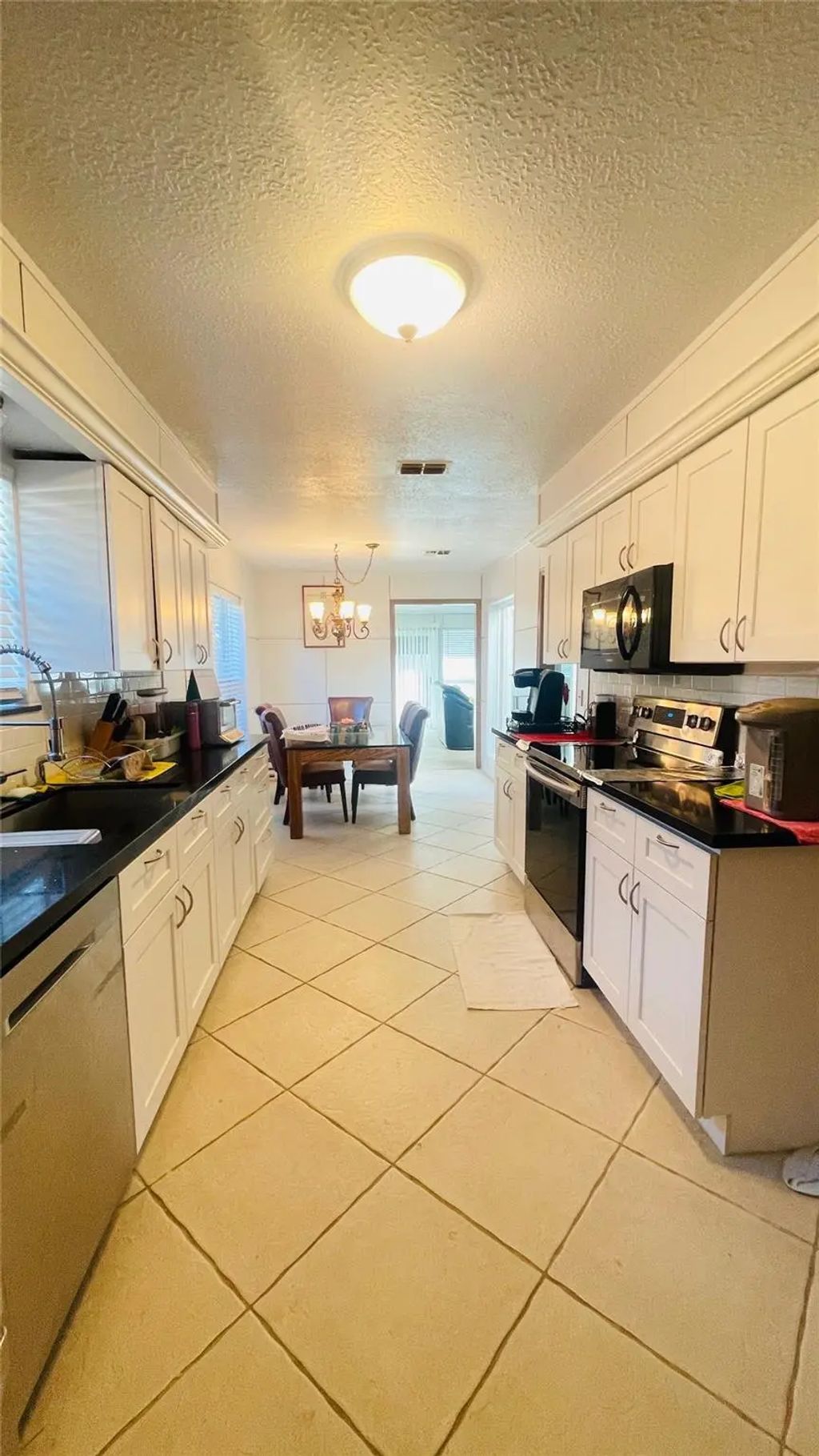 5218 Pine Cliff Drive, Houston