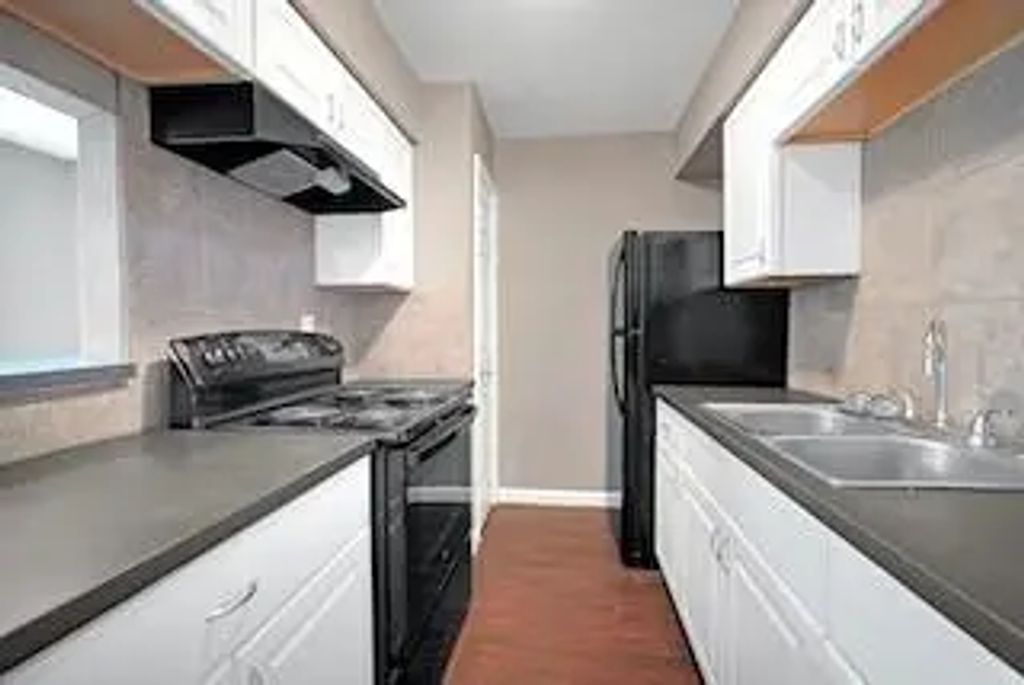 3031 Sumpter 9, Houston