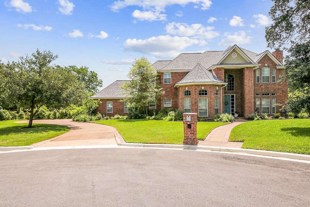 1402 Millcreek Court, College Station
