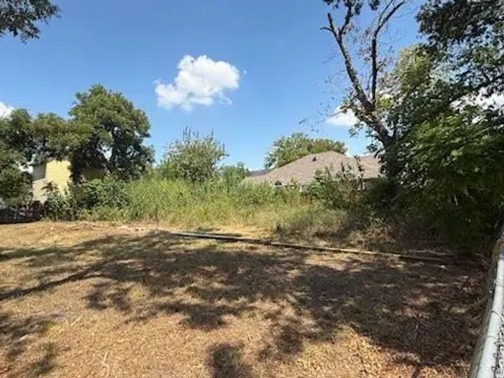 6919 Linden Street, Houston