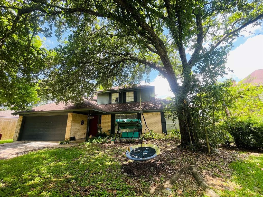 118 Driftwood Drive, Lake Jackson