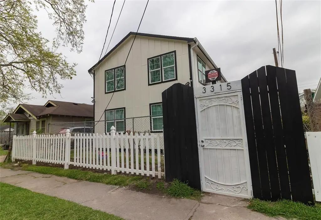 3315 Reeves Street 6, Houston