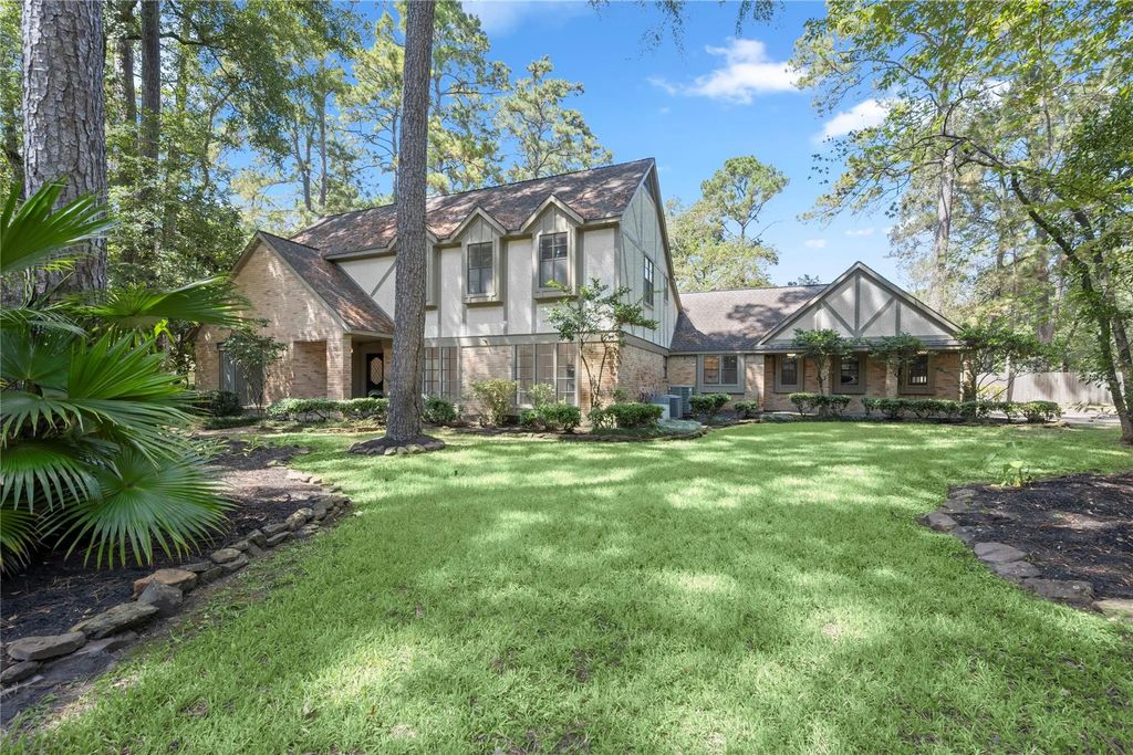 2103 Woodford Green Drive, Kingwood