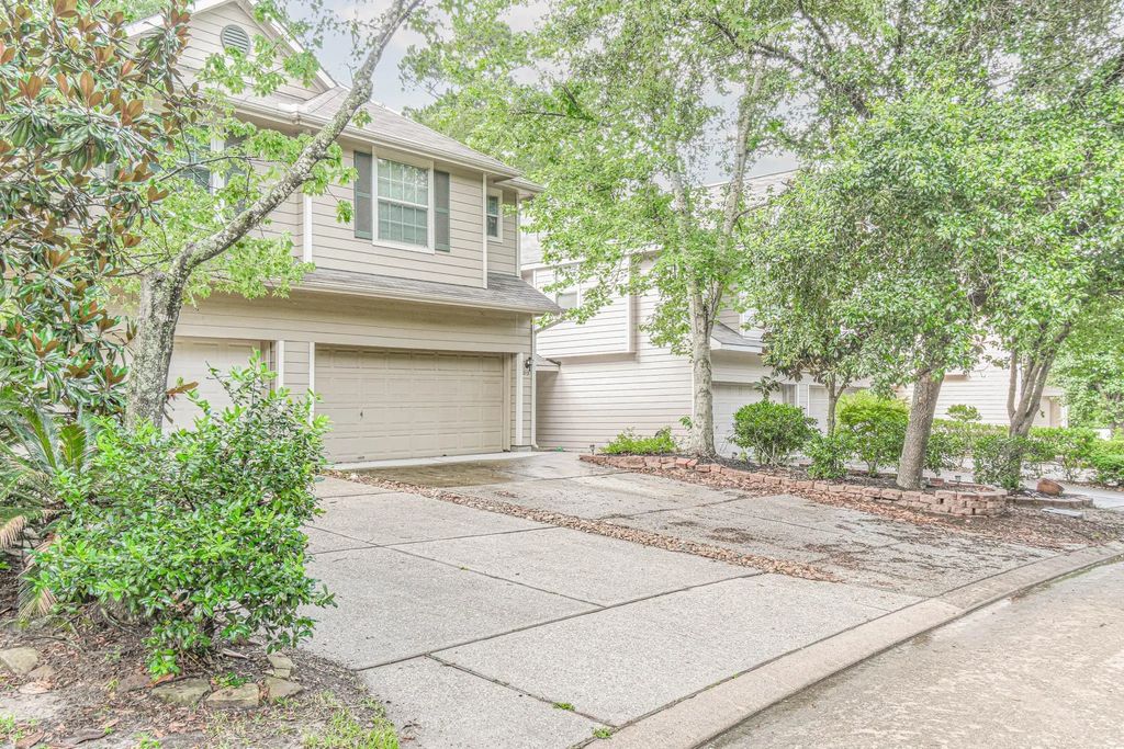 213 E Summerhaze Circle, Spring