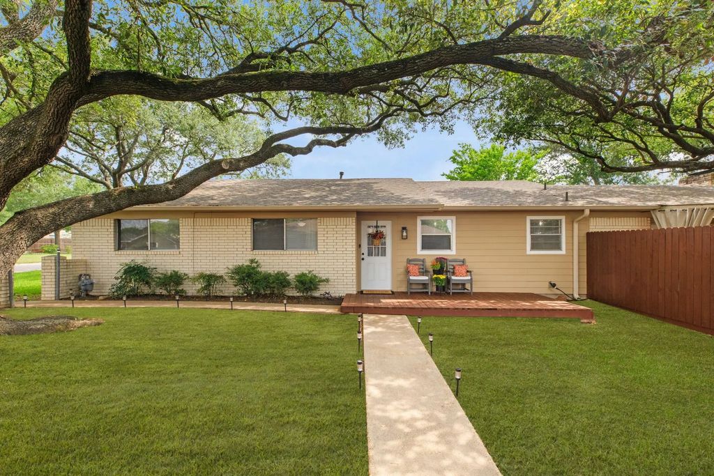 3902 Stillmeadow Drive, Bryan