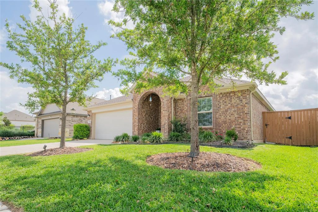 8658 Flamingo Bay Lane, Cypress