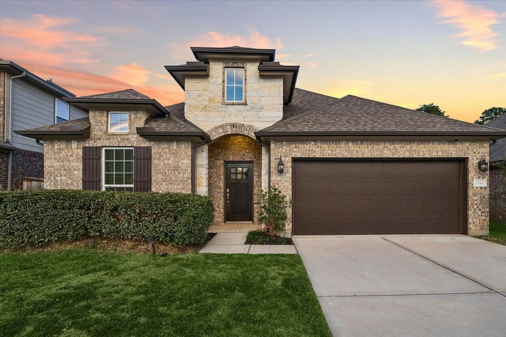 1924 Canyon Live Oak Street, Conroe