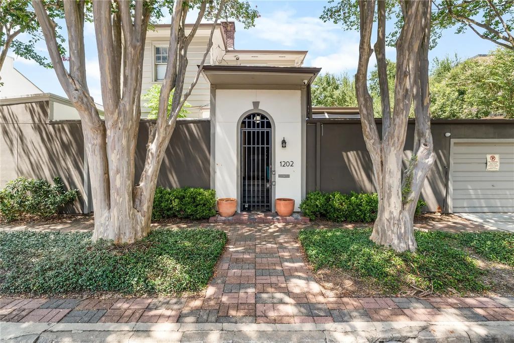 1202 Hawthorne Street, Houston
