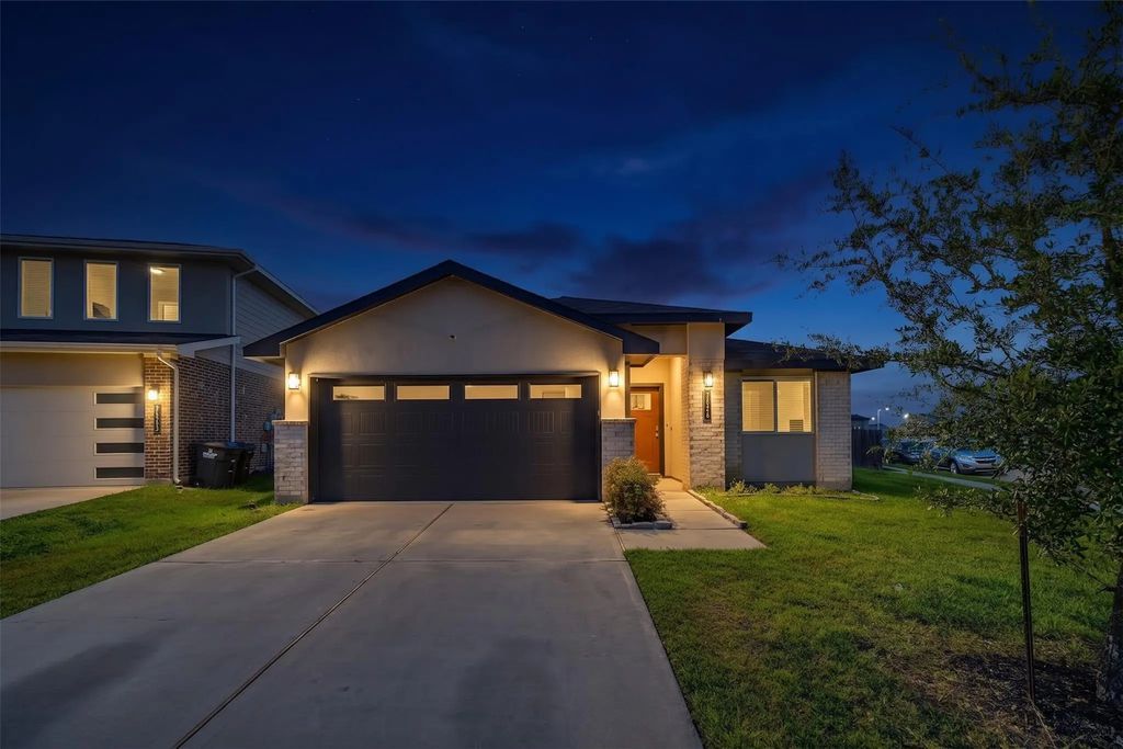 7626 Ramsgate Cliff Lane, Richmond