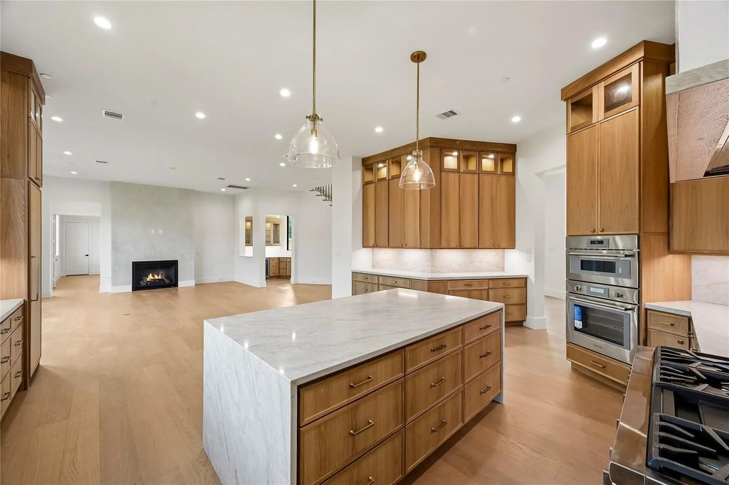 7907 S Villa Circle, Hilshire Village