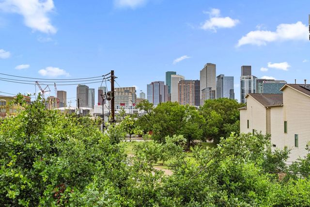 1119 Saint Charles Street, Houston