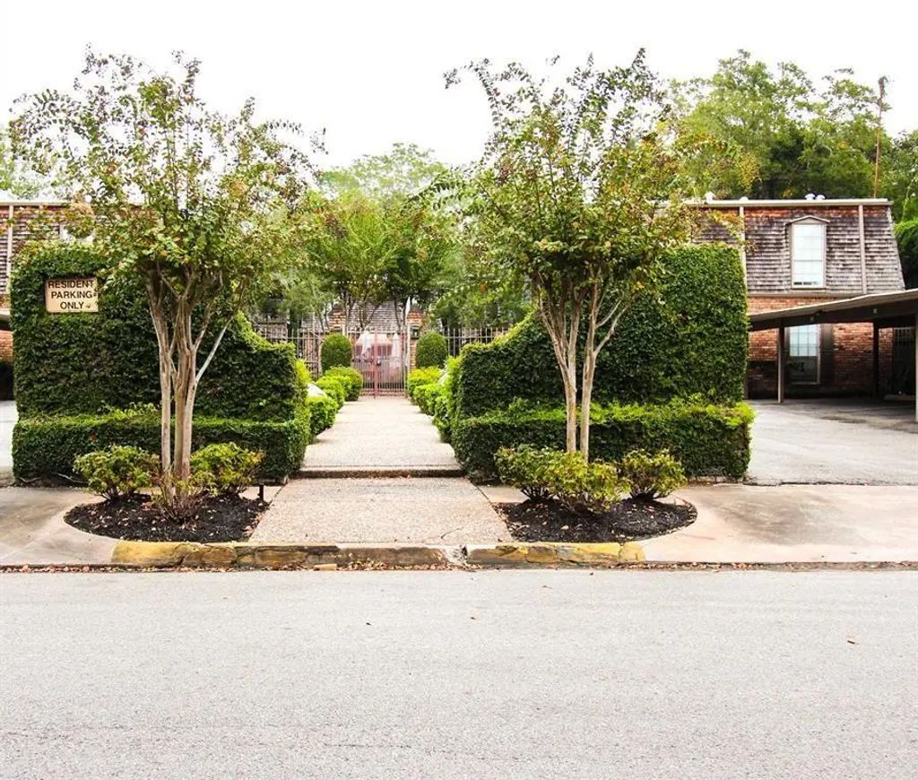5353 Dora Street 14, Houston