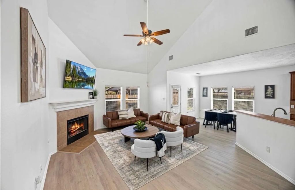9610 Beckwood Post Drive, Houston