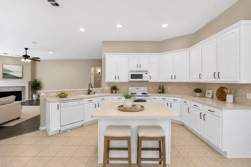 21323 Pebble Pine Trail, Cypress