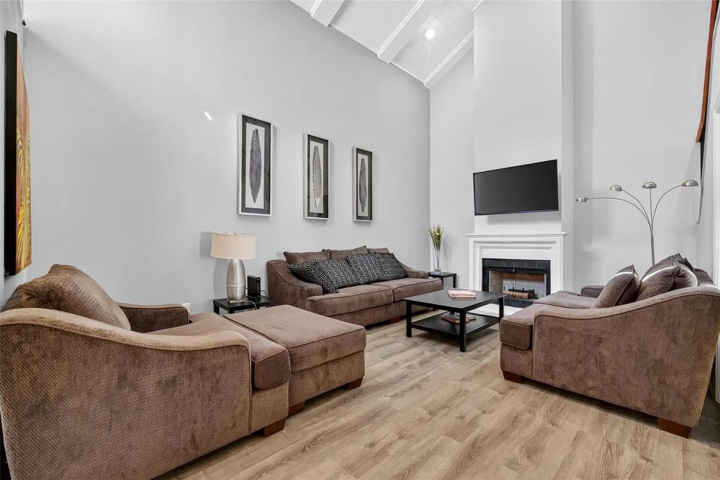 4724 Post Oak Timber Drive 8/65, Houston
