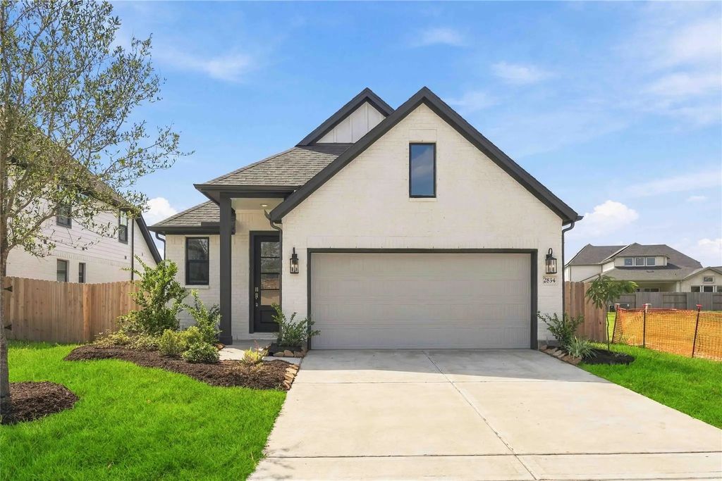 2834 Elm Creek Way, Iowa Colony