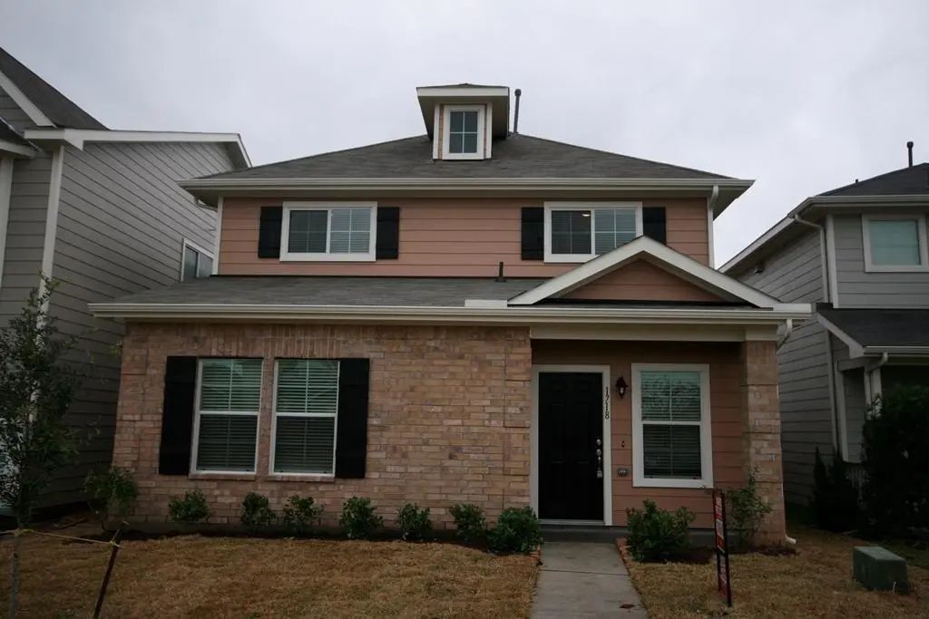 1718 Claremont Garden Circle, Houston