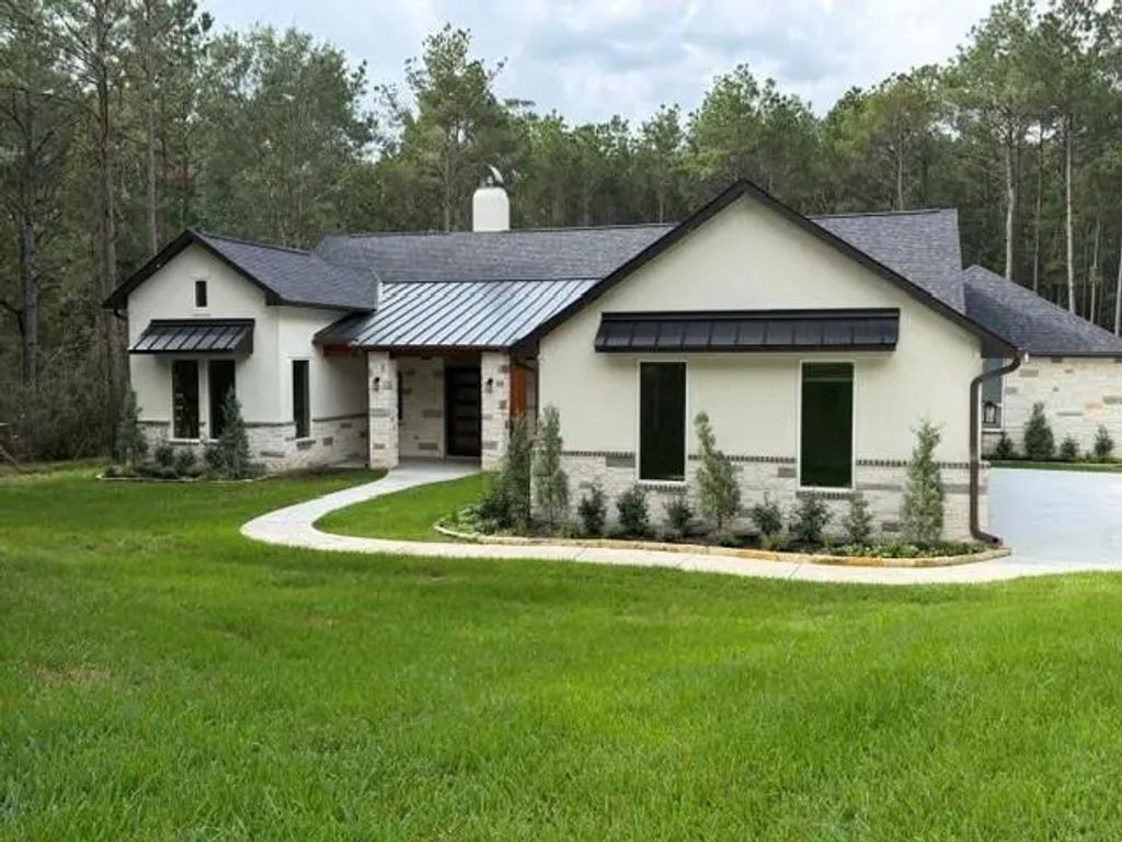 13060 Royal Hill Court, Montgomery