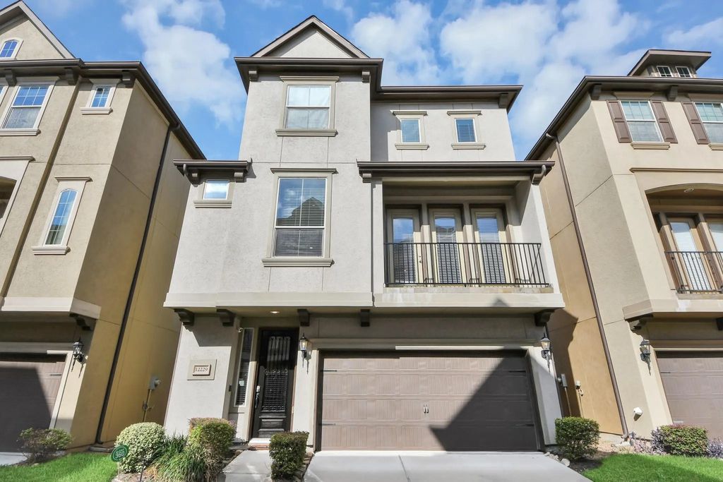 12229 Oxford Crescent Circle, Houston