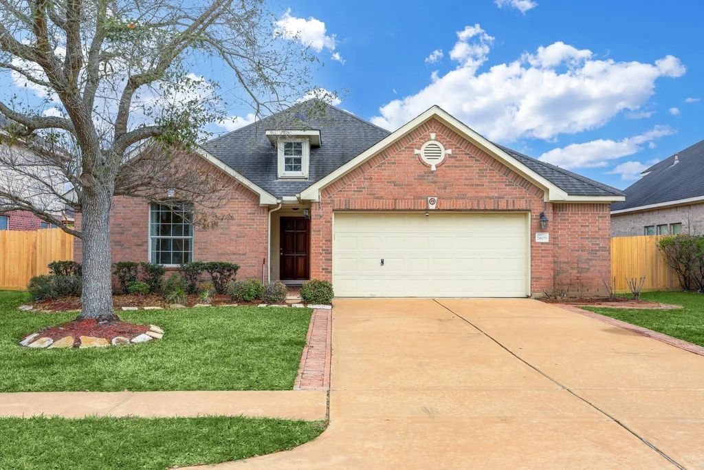 7605 Waterlilly Lane, Pearland