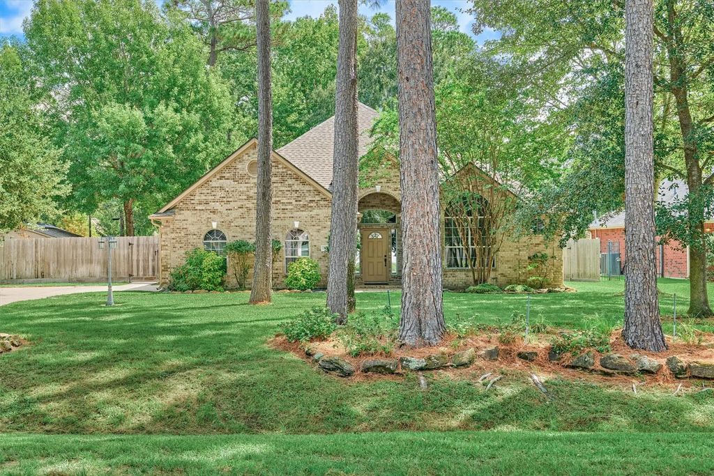 806 Weeping Willow Way, Magnolia