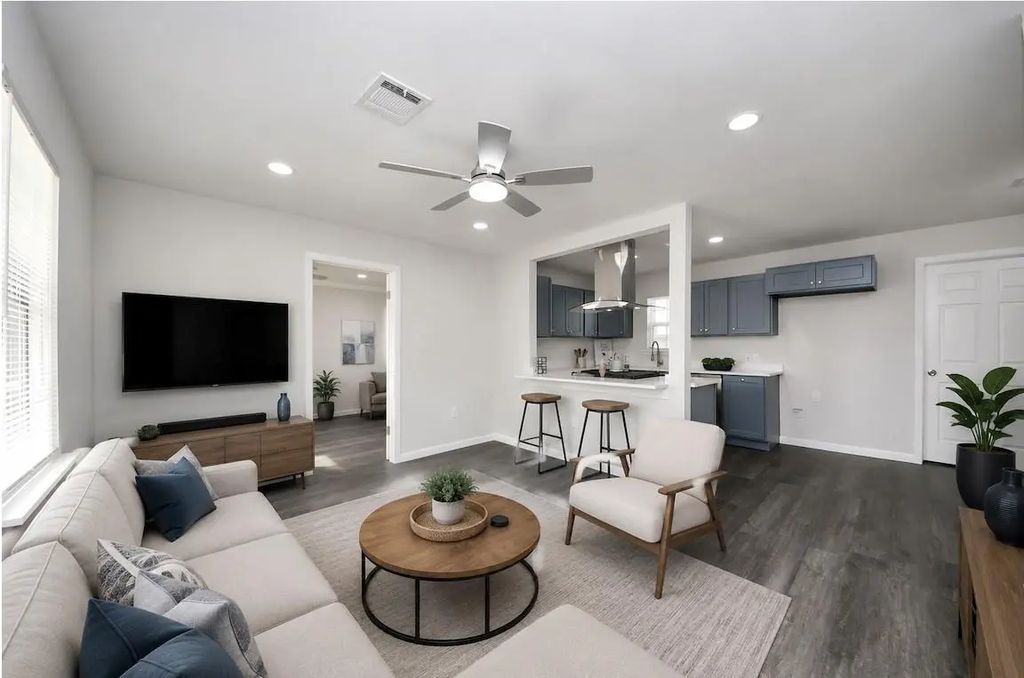 6511 Mohawk Street, Houston