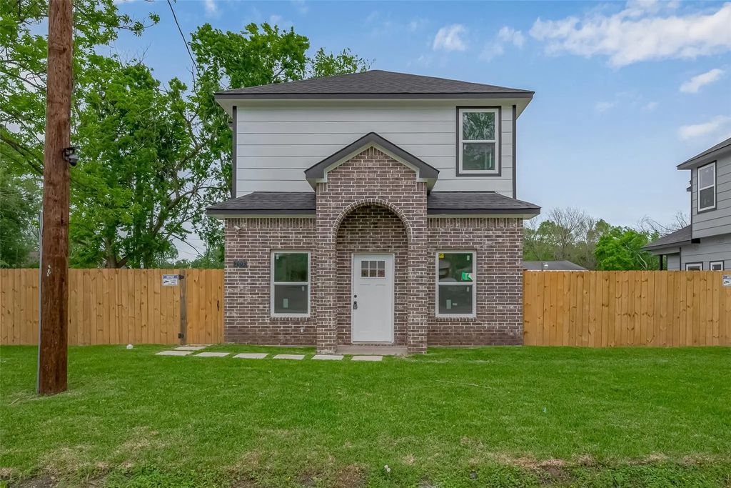 9005 Hilda Street, Houston