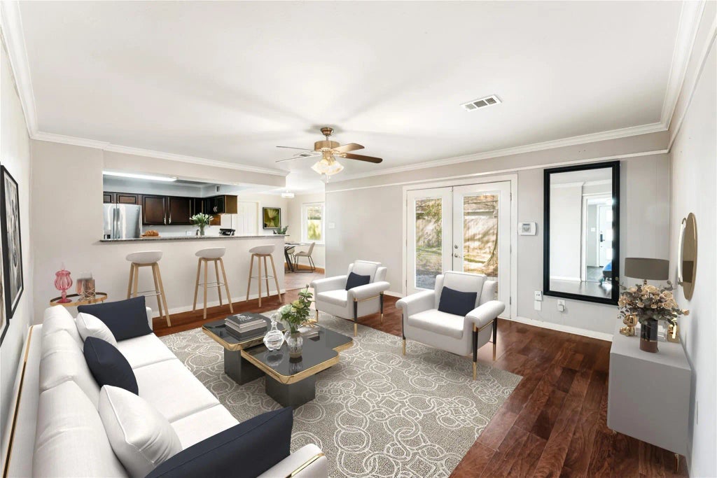 10134 Hanka Drive, Houston