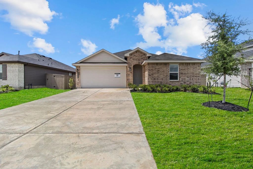 23555 Skyward Lane, Splendora