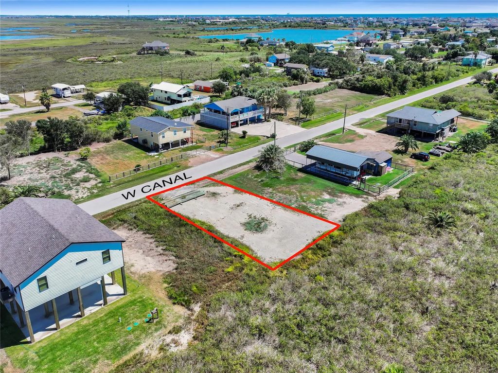 1205 W Canal, Crystal Beach