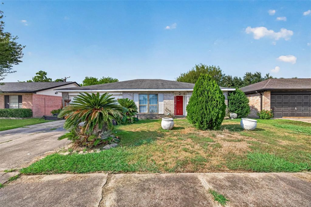 5106 Ridge Manor Drive, Houston