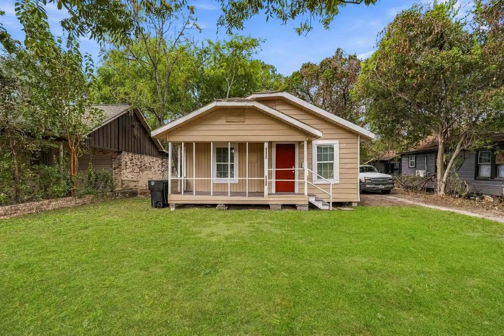 1001 Defender Street, Houston