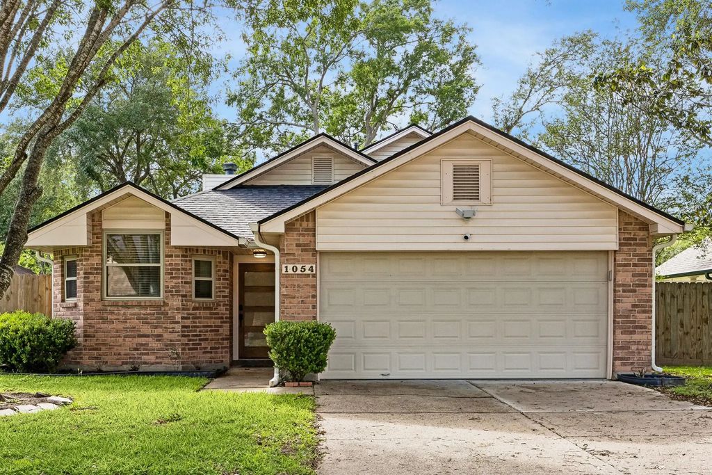 1054 Margate Drive, Pearland