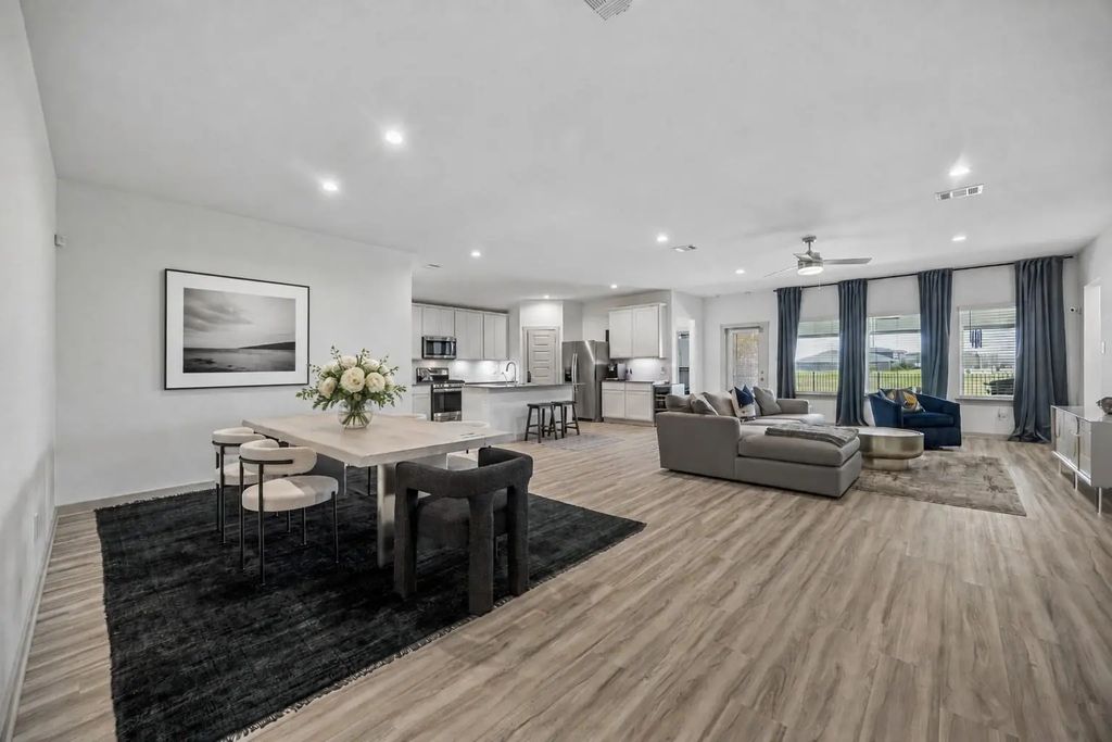 3527 Lake Landing Lane, Missouri City