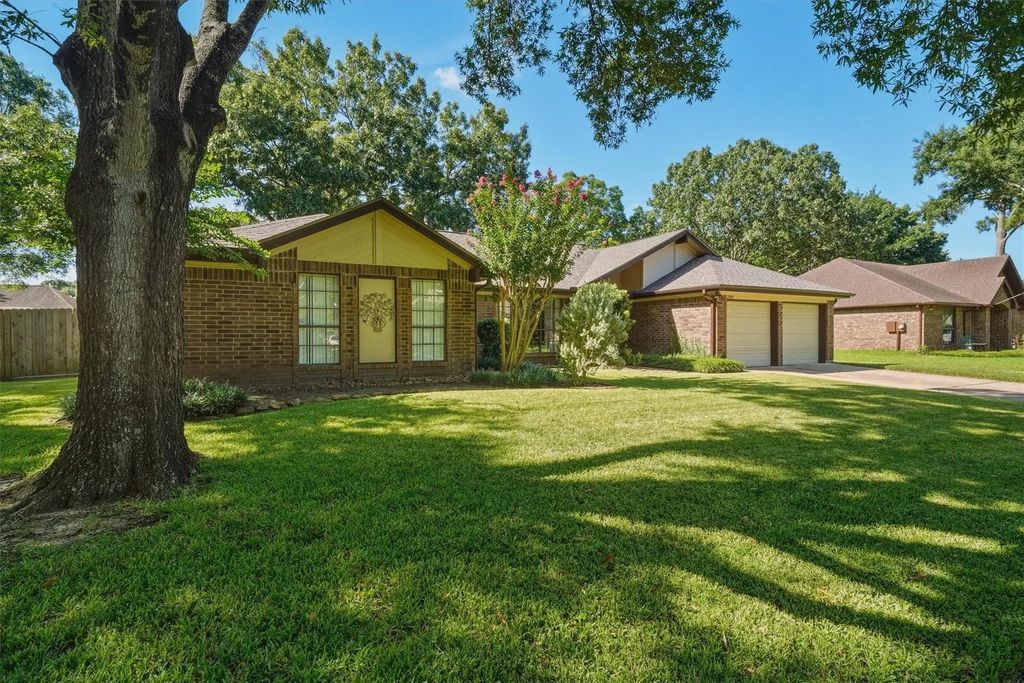 2917 Sugar Wood Drive, League City
