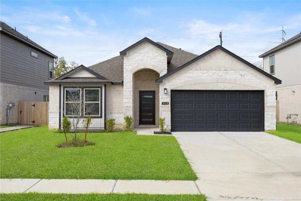 418 Kendall Crest Drive, Alvin