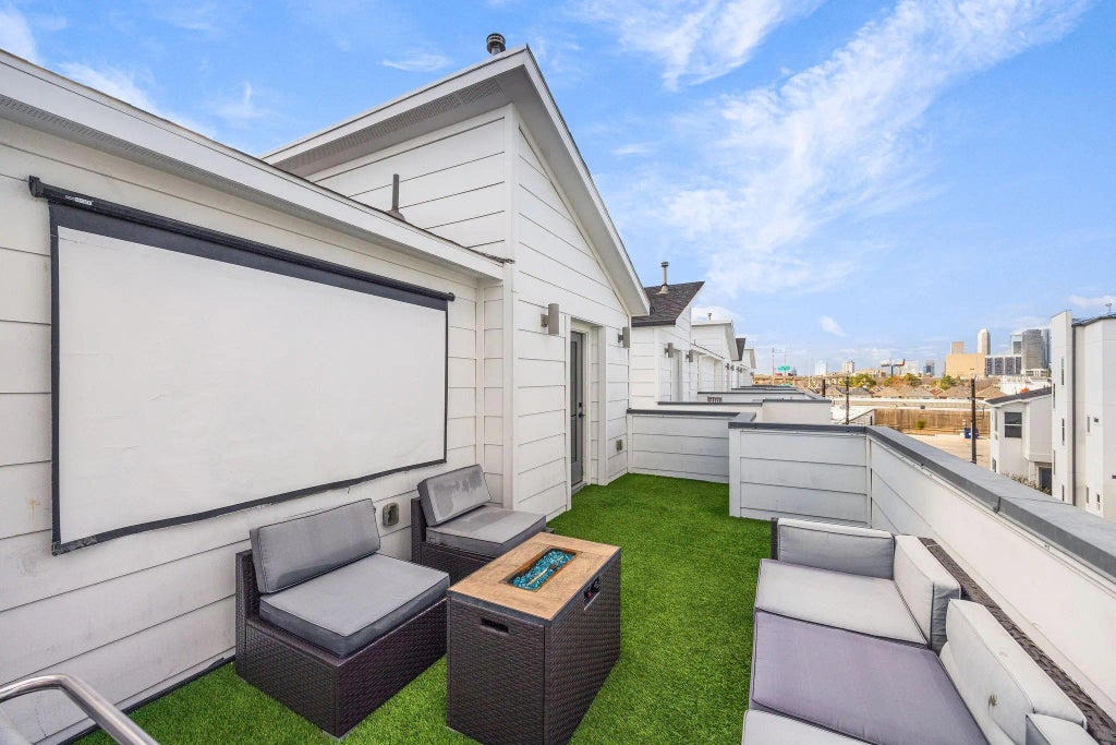 3012 Markle Drive, Houston