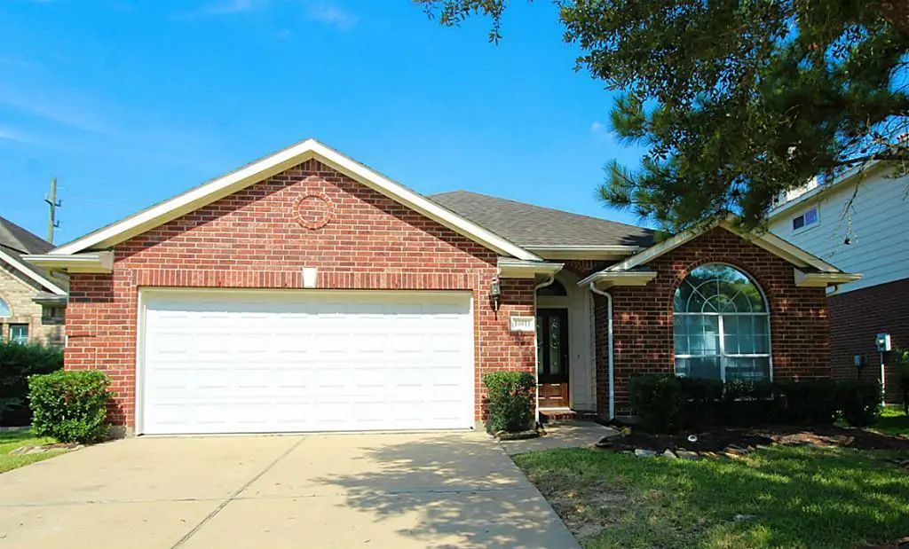 10011 Adobe Drive, Houston