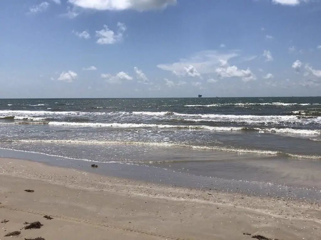 Tbd, Crystal Beach