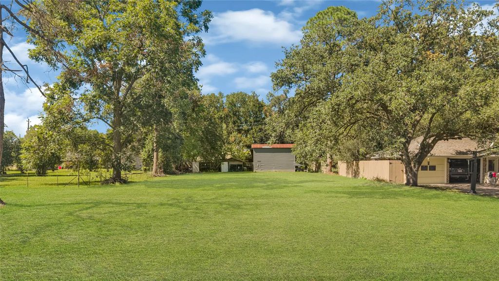 901 Elizabeth Avenue, Rosenberg