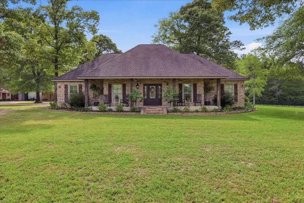 665 County Road 1270, Warren