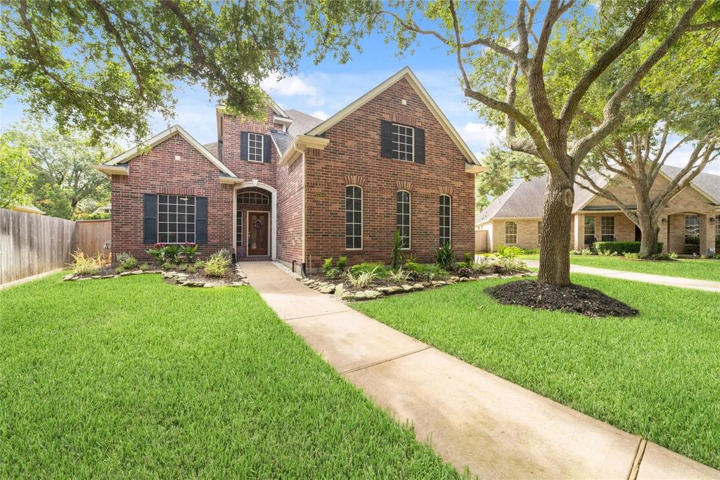 13643 Schumann Trail, Sugar Land