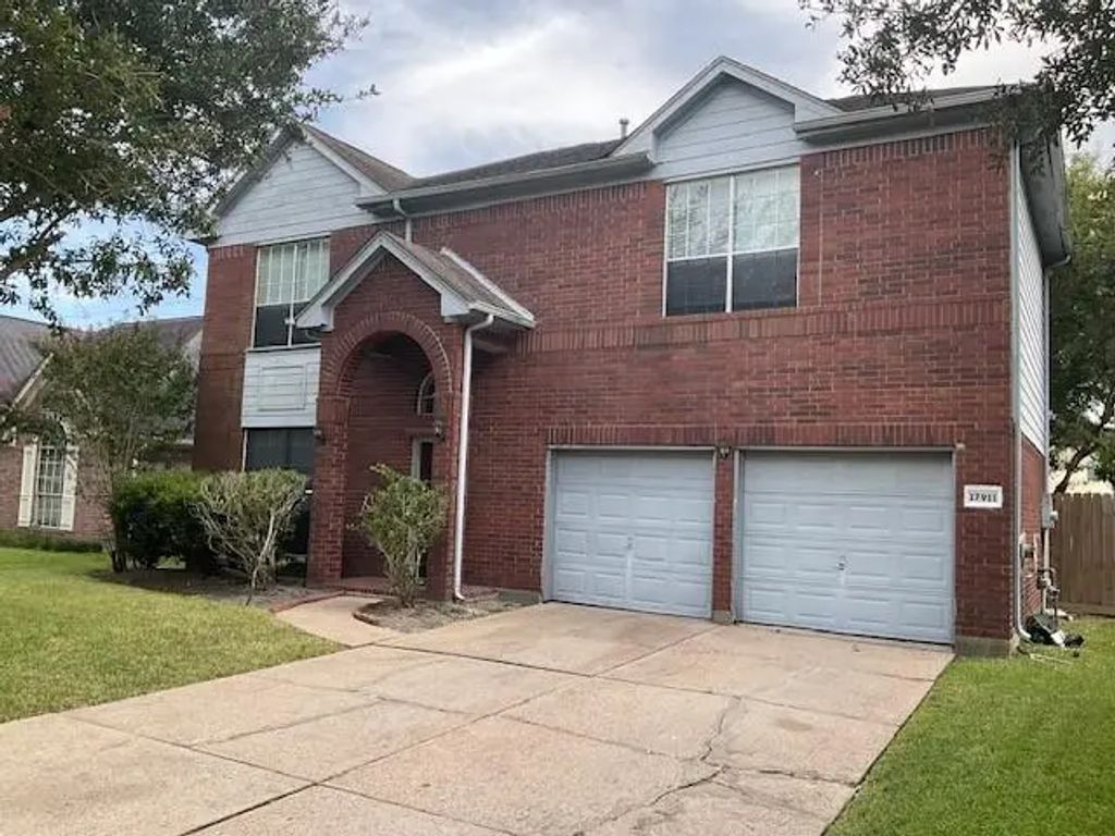 17911 Scenic Oaks Drive, Richmond